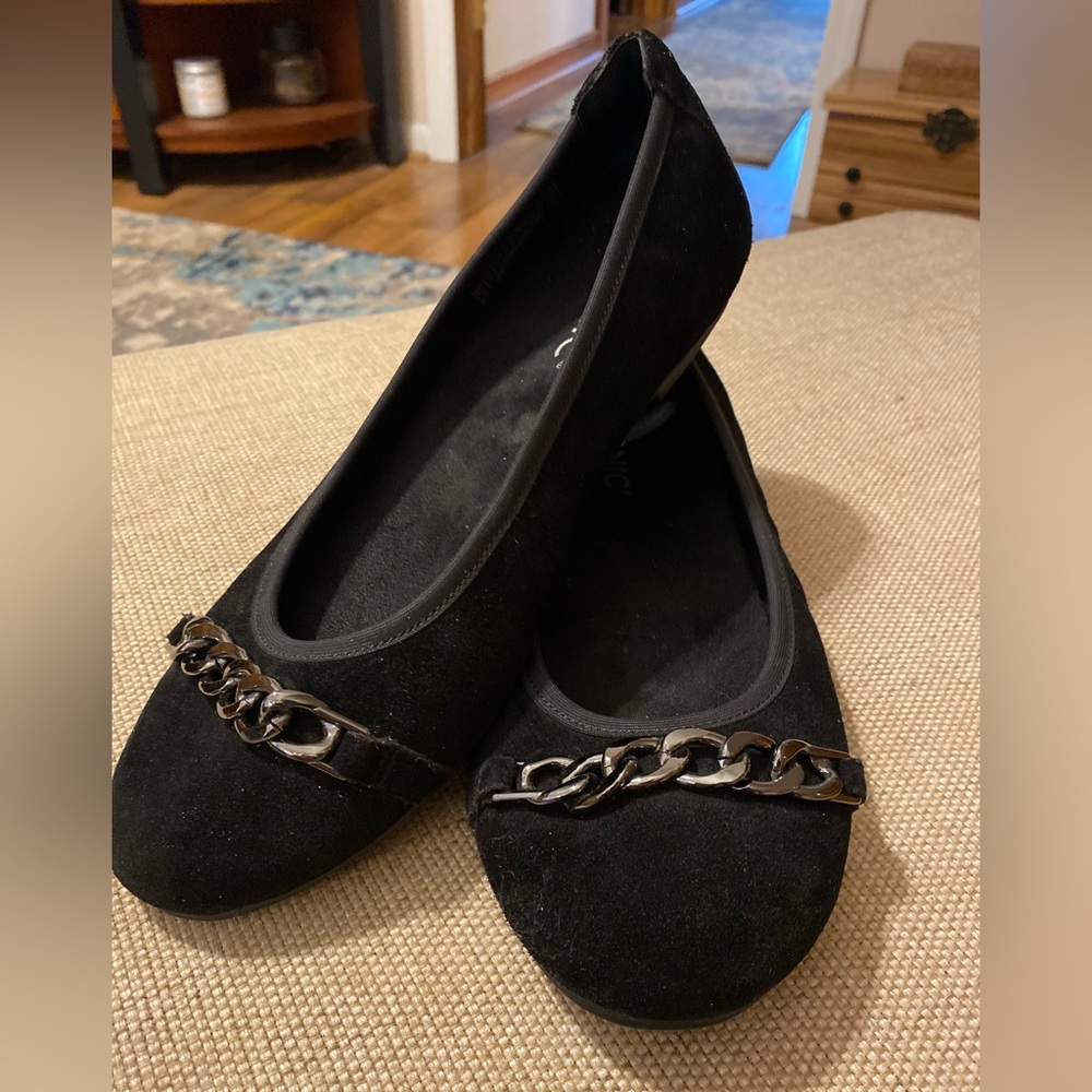 Vionic Womens Black Ballet Flats - Size 7